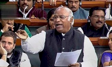 ದೇಶದ ಯುವಜನರಿಗೆ ನಿಜವಾಗಿ ಎಷ್ಟು ಕೋಟಿ ಉದ್ಯೋಗ ನೀಡಿದ್ದೀರಿ?: ಖರ್ಗೆ ಪ್ರಶ್ನೆ