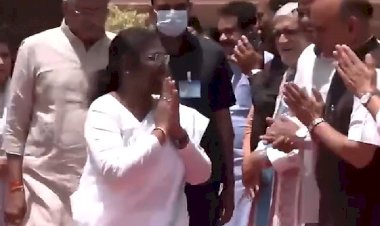 ನಾಮಪತ್ರ ಸಲ್ಲಿಸಿದ ದ್ರೌಪದಿ ಮುರ್ಮು