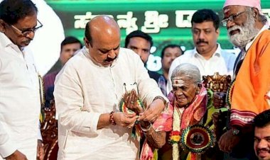 ವೃಕ್ಷಮಾತೆ ತಿಮ್ಮಕ್ಕನವರಿಗೆ ಚಿನ್ನದ ಕಡ, ಕ್ಯಾಬಿನೆಟ್ ದರ್ಜೆಯ ಸ್ಥಾನಮಾನ, ಗ್ರೀನ್ ಅಂಬಾಸಿಡರ್ ಗೌರವ ನೀಡಿದ ಸಿಎಂ