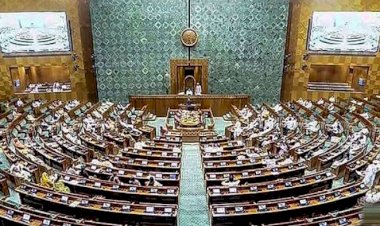 ಲೋಕಸಭೆಯಲ್ಲಿ ಮಹಿಳಾ ಮೀಸಲಾತಿ ವಿಧೇಯಕ ಅಂಗೀಕಾರ - ಮತದಾನದ ಮೂಲಕ ಐತಿಹಾಸಿಕ ಮಸೂದೆ ಅಂಗೀಕಾರ