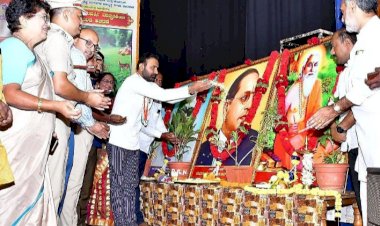 ಧಾರವಾಡ: ಜಿಲ್ಲಾಡಳಿತದ ಶ್ರೀ ಮಹರ್ಷಿ ವಾಲ್ಮೀಕಿ ಜಯಂತಿ ಆಚರಣೆ