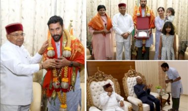 ರಾಜ್ಯಪಾಲ ಗೆಹ್ಲೋಟ್‌ರಿಂದ 'ಬಾಲರಾಮನ ಶಿಲ್ಪಿ' ಅರುಣ್ ಯೋಗಿರಾಜ್‌ಗೆ ಸನ್ಮಾನ