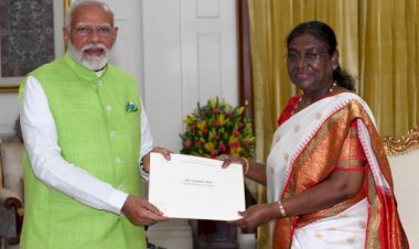 ಬ್ರೇಕಿಂಗ್ : ಮೋದಿ ರಾಜೀನಾಮೆಗೆ ರಾಷ್ಟ್ರಪತಿ ಅನುಮೋದನೆ