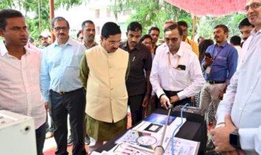 ಇವಿ ಬ್ಯಾಟರಿ, ಚಾರ್ಜರ್ ಪರೀಕ್ಷಾ ಸೌಲಭ್ಯಕ್ಕೆ ಕೇಂದ್ರ ಸಚಿವ ಜೋಶಿ ಶಂಕುಸ್ಥಾಪನೆ