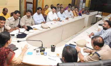 ಧಾರವಾಡ: ಡ್ರಗ್ಸ್ ಪಾಜಿಟಿವ್ ಪ್ರಕರಣಗಳ ಫಾಲೋಅಪ್ ಮಾಡಲು ಜಿಲ್ಲಾಧಿಕಾರಿ ಸೂಚನೆ