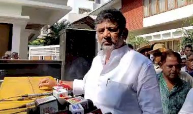 ಬೆಂಗಳೂರು : 'ತೆರಿಗೆ ಪಾವತಿದಾರರು, ಸರ್ಕಾರಿ ನೌಕರರು, ಸಹಕಾರಿ ಅಧಿಕಾರಿಗಳ ಬಳಿ BPL ಕಾರ್ಡ್ ಇದೆ‌' - ಡಿಕೆಶಿ