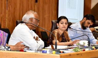 ಧಾರವಾಡ: SSLC ಪರೀಕ್ಷೆ ಪಾರದರ್ಶಕವಾಗಿರಲಿ, ಸಿಬ್ಬಂದಿ ನಿಯಮಾನುಸಾರ ತಮ್ಮ ಕರ್ತವ್ಯ ನಿರ್ವಹಿಸಿ - ಡಿಸಿ ಸೂಚನೆ