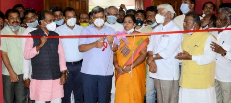 ಕೋವಿಡ್ ಕೇರ್ ಕೇಂದ್ರವನ್ನು ಉದ್ಘಾಟಿಸಿದ ಸಚಿವ ಜಗದೀಶ ಶೆಟ್ಟರ್