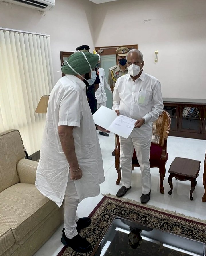 ಪಂಜಾಬ್ ಸಿಎಂ ಸ್ಥಾನಕ್ಕೆ ರಾಜೀನಾಮೆ ಕೊಟ್ಟ ಕ್ಯಾಪ್ಟನ್ ಅಮರೀಂದರ್ ಸಿಂಗ್