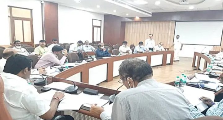 ಬಾಕಿ ಪಾವತಿಗೆ ಸಕ್ಕರೆ ಕಾರ್ಖಾನೆಗಳಿಗೆ 2 ದಿನ ಗಡುವು : ಸಚಿವ ಮುನೇನಕೊಪ್ಪ