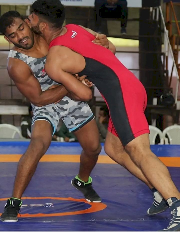 ಧಾರವಾಡ: ಚಿನ್ನದ ಪದಕಕ್ಕೆ ಮುತ್ತಿಕ್ಕಿದ ರಫೀಕ್