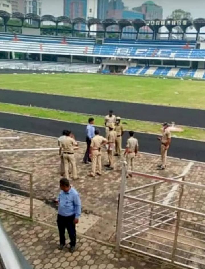 ಬೆಂಗಳೂರು: ಕಂಠೀರವ ಸ್ಟೇಡಿಯಂನಲ್ಲಿ  ಅಪ್ಪು ಅಂತಿಮ ದರ್ಶನಕ್ಕೆ ವ್ಯವಸ್ಥೆ