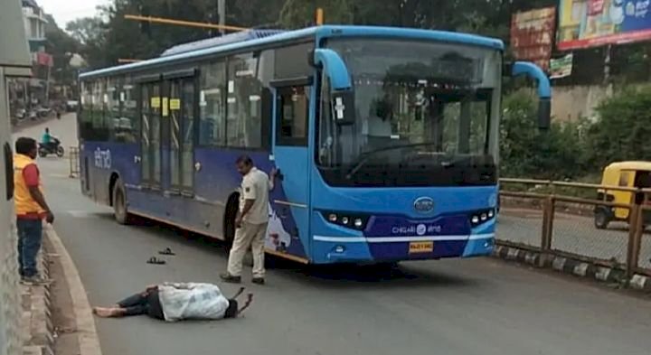 ಧಾರವಾಡ: ಪಾದಚಾರಿಗೆ ಗುದ್ದಿದ ಚಿಗರಿ