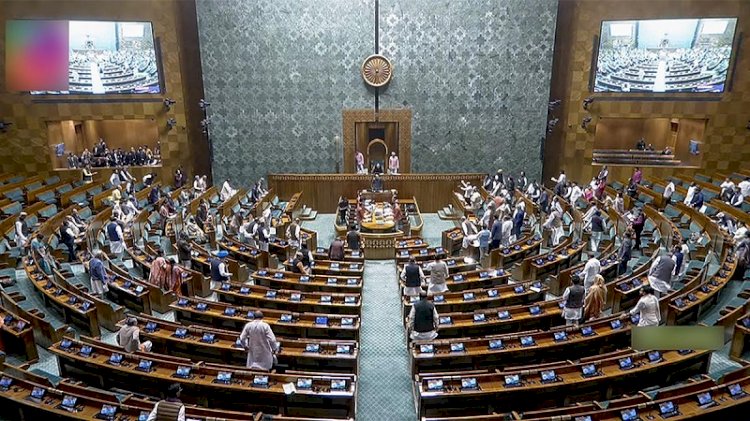 BREAKING: ಸಂಸತ್ ಕಲಾಪದ ವೇಳೆ 46 ಮಂದಿ ಸಂಸದರು ಅಮಾನತು