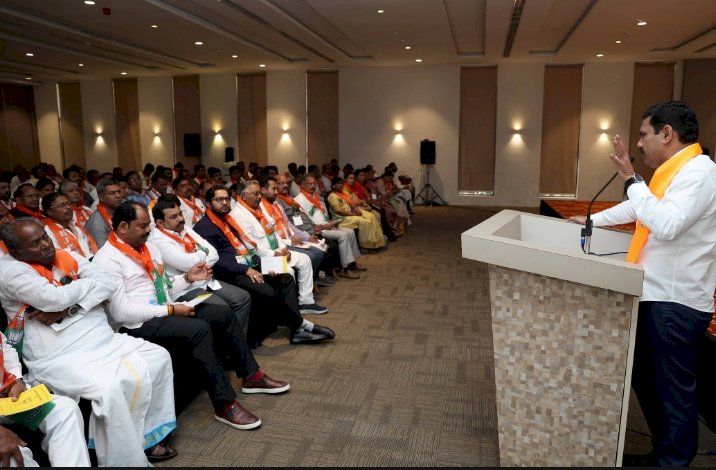 ವಿಜಯೇಂದ್ರ ನೇತೃತ್ವದ ಸಭೆಗೆ ಯತ್ನಾಳ್ ಸೇರಿ ಹಲವರ ಗೈರು!