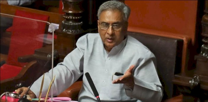 ಭಾರತೀಯರ ವಿಶ್ವ ದಾಖಲೆಯ ಲಿಮ್ಕಾ ಬುಕ್ ಆಫ್ ರೆಕಾರ್ಡ್ಸ್ ಪಟ್ಟಿಗೆ ಸೇರ್ಪಡೆಯಾದ ವಿಪ ಸಭಾಪತಿ ಬಸವರಾಜ ಹೊರಟ್ಟಿ