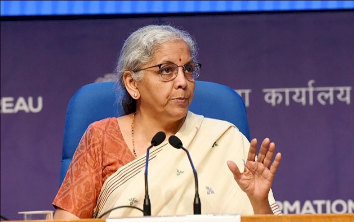 ಬ್ರೇಕಿಂಗ್‌ : ಲೋಕಸಭೆಯಲ್ಲಿ ಶ್ವೇತಪತ್ರ ಮಂಡಿಸಿದ ವಿತ್ತ ಸಚಿವೆ ನಿರ್ಮಲಾ ಸೀತಾರಾಮನ್