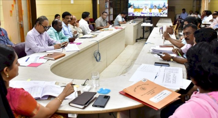 ಧಾರವಾಡ ಡಿಸಿ ಜೊತೆ ಸಿಎಂ ವಿಡಿಯೋ ಸಂವಾದ: ಕುಡಿಯುವ ನೀರಿಗೆ ಆದ್ಯತೆ ಕೊಡಲು ಸೂಚನೆ