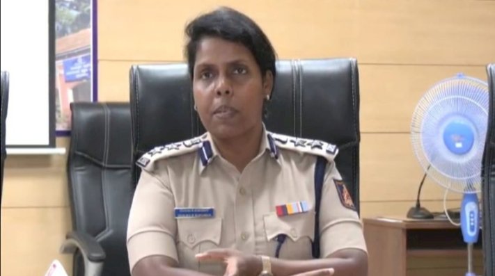 ಧಾರವಾಡ: ಲೋಕಸಭೆ ಚುನಾವಣೆ - ಆಯುಧಗಳನ್ನು ಠೇವಣಿ ಮಾಡಲು ಆದೇಶ