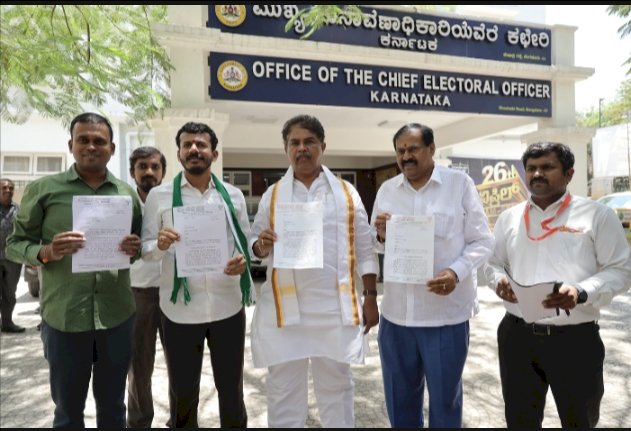 ಬೆಂಗಳೂರು: ಸಿಎಂ ನೇತೃತ್ವದ ಪ್ರತಿಭಟನೆಗೆ ಸರ್ಕಾರದ ಮುಖ್ಯ ಕಾರ್ಯದರ್ಶಿ ಮೇಲೆ ಕ್ರಮ ಕೈಗೊಳ್ಳುವಂತೆ ಬಿಜೆಪಿ ದೂರು!
