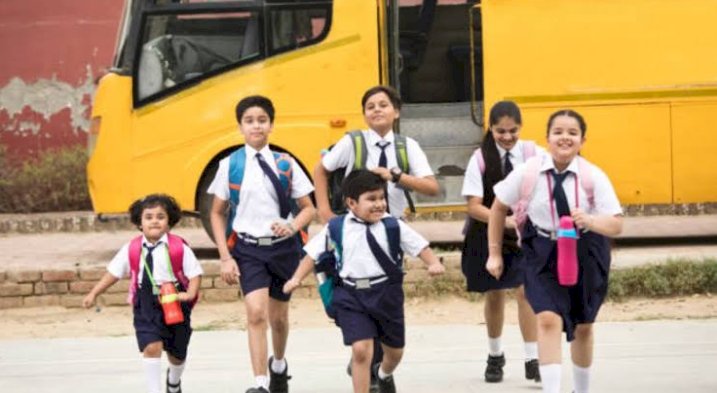 ಕಾರವಾರ : ಮುಂದುವರೆದ ಮಳೆ - ಕೆಲವು ತಾಲೂಕುಗಳ ಶಾಲೆಗಳಿಗೆ ರಜೆ ಘೋಷಣೆ