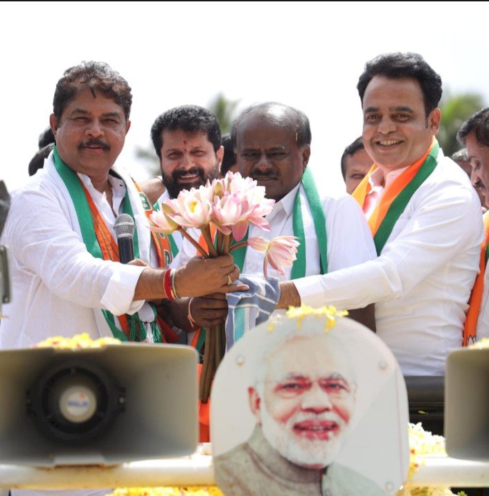 ಚನ್ನಪಟ್ಟಣ ಬೈ ಎಲೆಕ್ಷನ್ : HDK ಜೊತೆ ಬಿಜೆಪಿ ನಾಯಕರಿಂದ ನಿಖಿಲ್ ಪರ ಮತಯಾಚನೆ