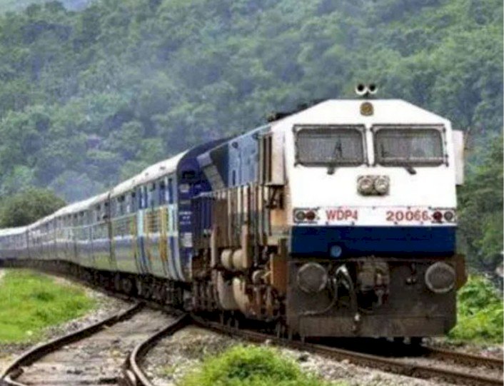 ಶಬರಿಮಲೆಗೆ ತೆರಳುವ ಭಕ್ತರಿಗೆ ಸಿಹಿ ಸುದ್ದಿ: ರಾಜ್ಯದಿಂದ ಶಬರಿಮಲೆಗೆ 3 ತಿಂಗಳು ವಿಶೇಷ ರೈಲು