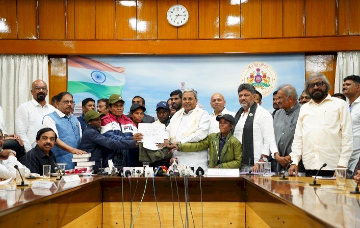 ಸರ್ಕಾರದ ಮುಂದೆ 18 ಬೇಡಿಕೆಗಳನ್ನಿಟ್ಟ ಶರಣಾದ ನಕ್ಸಲರು