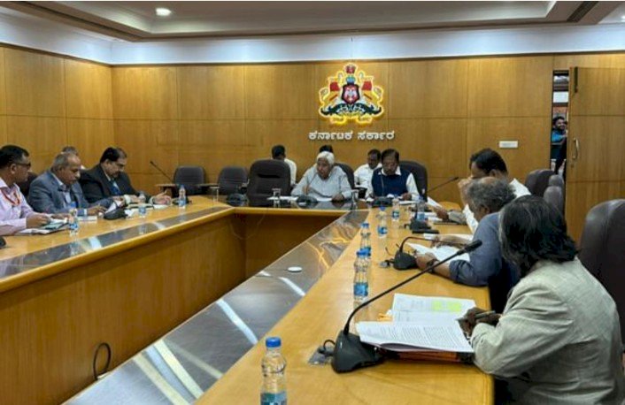 ವಿವಿಧ ಅಧಿಕಾರಿಗಳೊಂದಿಗೆ ಕಾನೂನು ಸಚಿವ ಹೆಚ್.ಕೆ.ಪಾಟೀಲ್, ಗೃಹ ಸಚಿವ ಪರಮೇಶ್ವರ ಸಭೆ