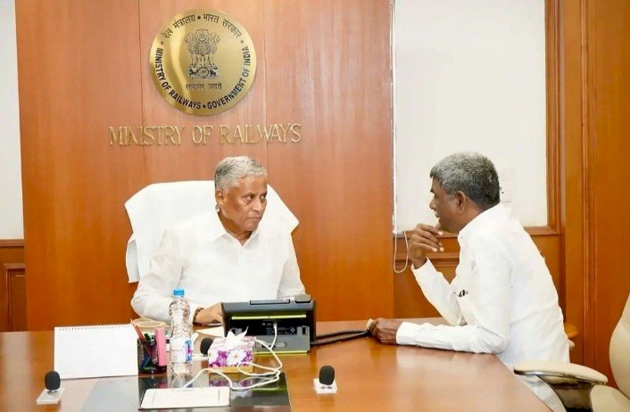 ಉಡುಪಿ : ಎರ್ನಾಕುಲಂ - ನಿಜಾಮುದ್ದೀನ್ ಎಕ್ಸ್ ಪ್ರೆಸ್ ರೈಲು ಕುಂದಾಪುರದಲ್ಲಿ ನಿಲುಗಡೆ - ಸಂಸದ ಕೋಟ