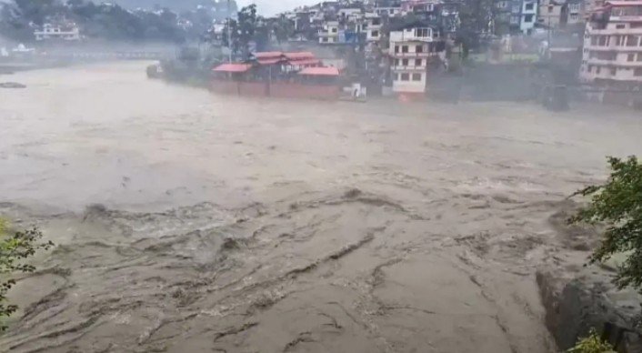 ಹಿಮಾಚಲ ಪ್ರದೇಶದಲ್ಲಿ ನಿರಂತರ ಮಳೆ: 69 ಜನ ಸಾವು